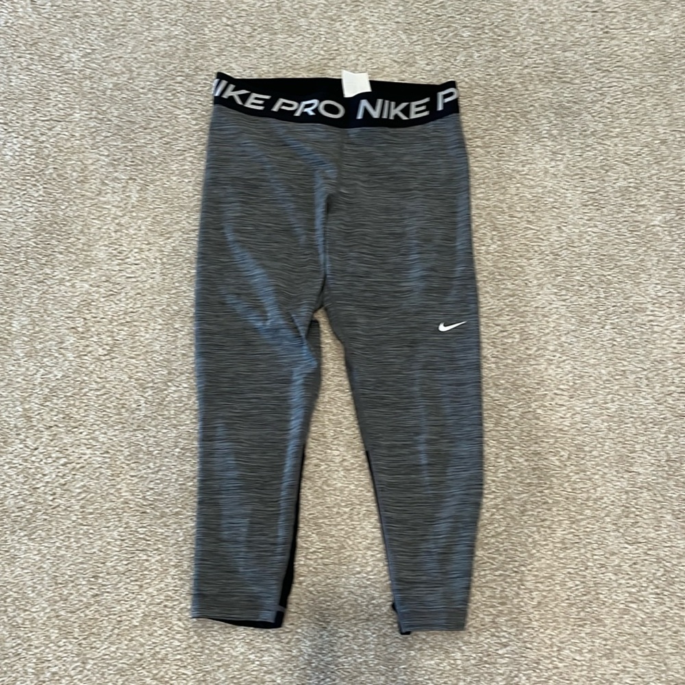 Black Nike pro leggings